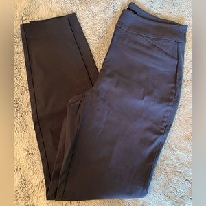 NEVER WORN - RW & Co a ‘business’ skinny pant